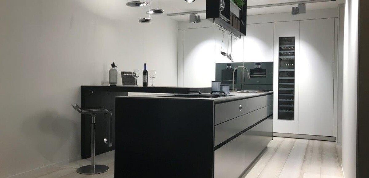 Eggersmann Programm Ventura Front Effektlack Stahlgrau