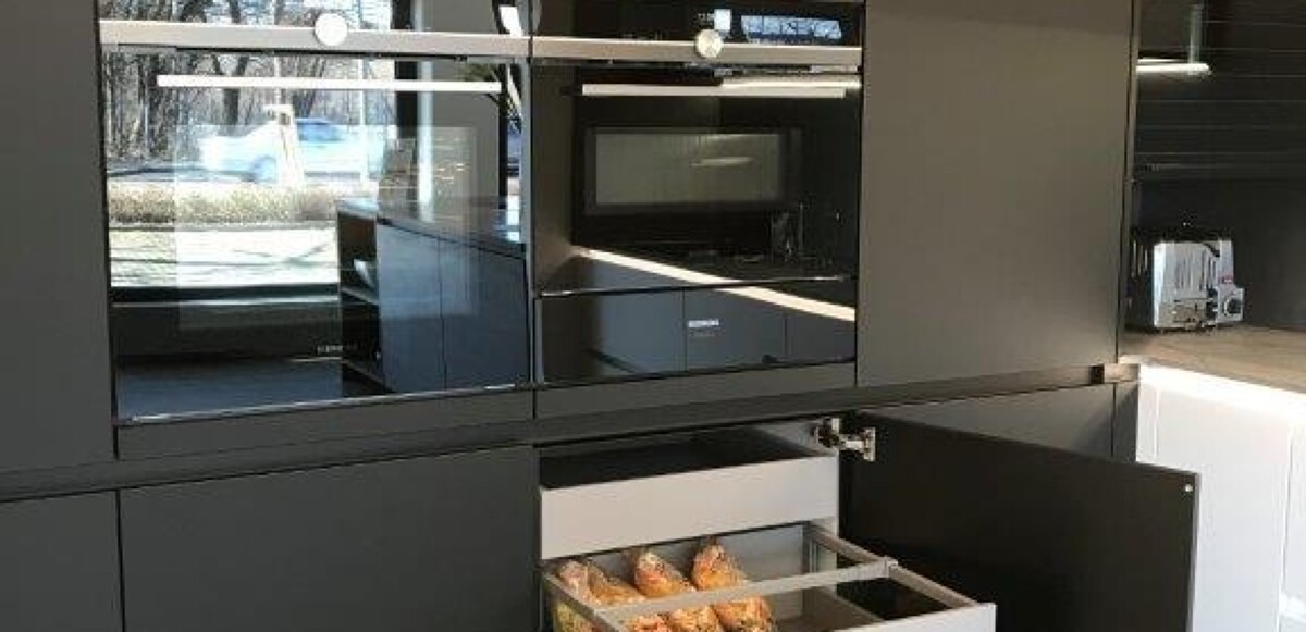 Siemens Studioline Einbaugeräte, Wifi fähig, Blackline Griffausführung