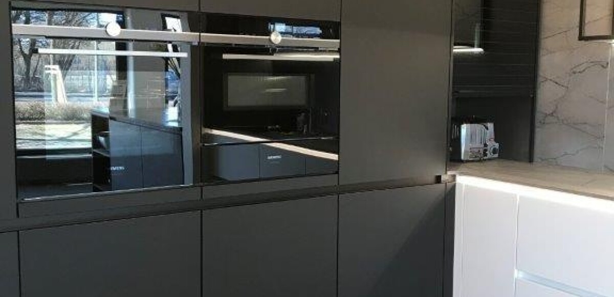 Siemens Studioline Einbaugeräte, Wifi fähig, Blackline Griffausführung