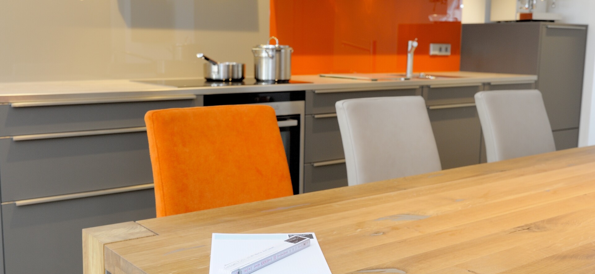 Esstisch in der Küche? Wieviel Personen sollen Platz haben, und was gibt Ihre Küche her?